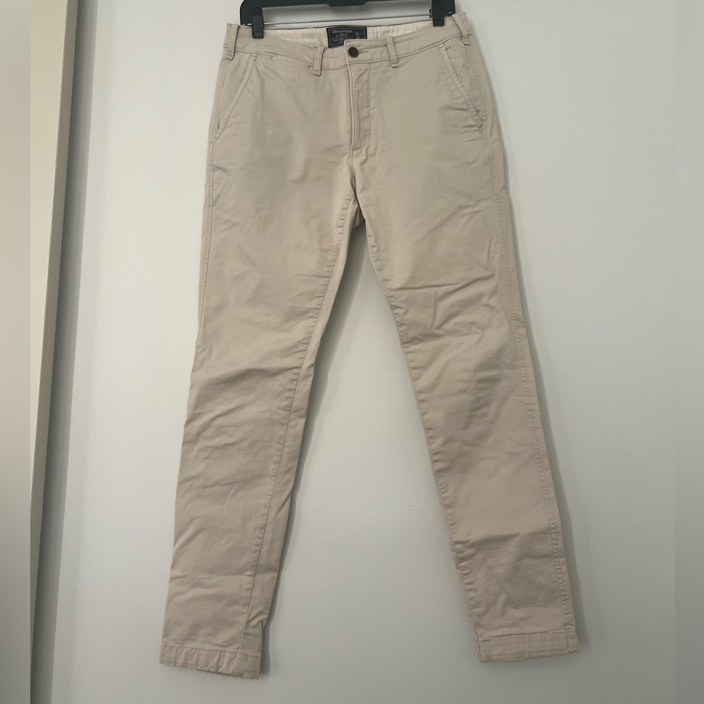 Abercrombie & Fitch Men's Cream Chinos